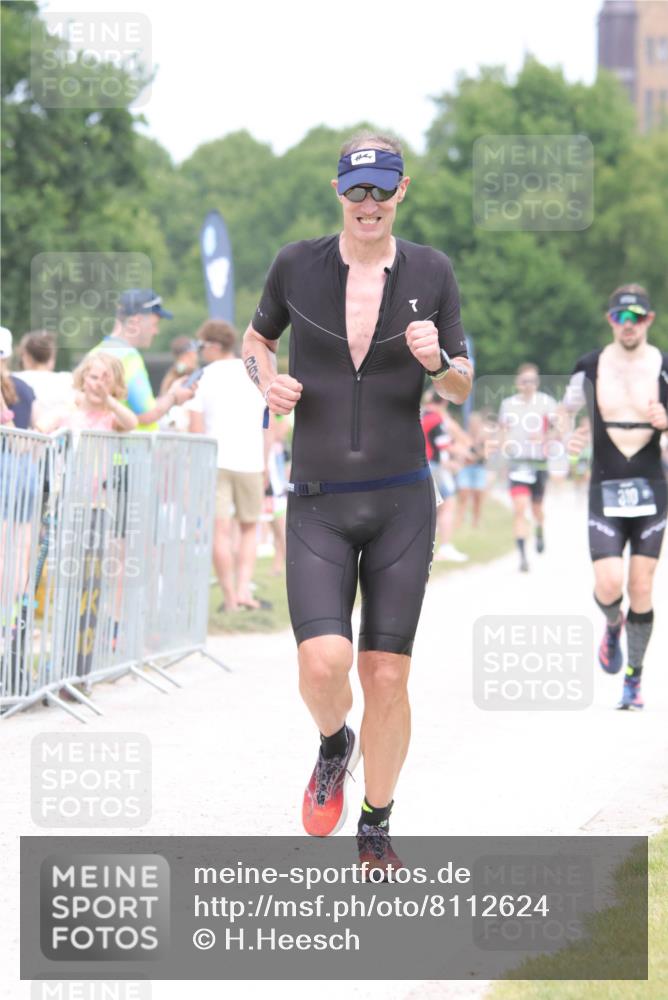 22.06.2025 - Viking Triathlon H.Heesch http://msf.ph/oto/8112624 22.06.2025 14:49:23 Laufen 176, 310, 331 meine-sportfotos.de