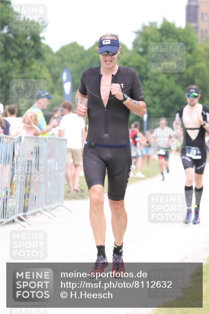 22.06.2025 - Viking Triathlon H.Heesch http://msf.ph/oto/8112632 22.06.2025 14:49:23 Laufen 176, 310, 331 meine-sportfotos.de