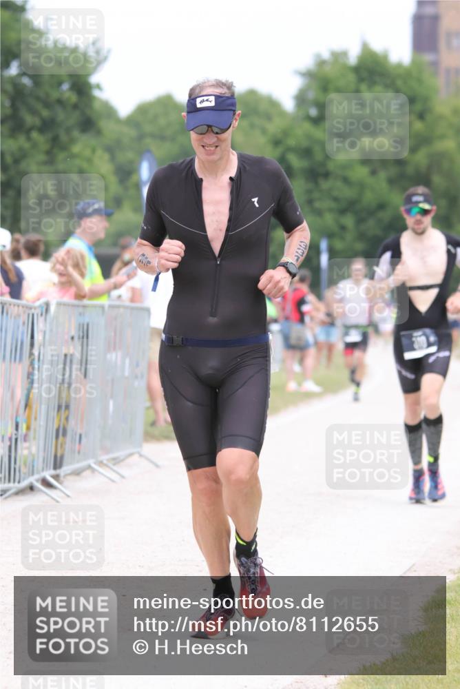 22.06.2025 - Viking Triathlon H.Heesch http://msf.ph/oto/8112655 22.06.2025 14:49:24 Laufen 176, 310, 331 meine-sportfotos.de