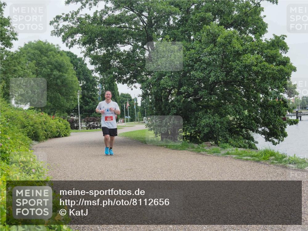 22.06.2025 - Viking Triathlon KatJ http://msf.ph/oto/8112656 22.06.2025 16:11:08 Laufen 656 meine-sportfotos.de