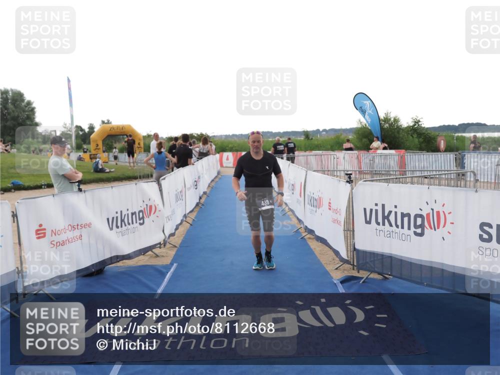 22.06.2025 - Viking Triathlon MichiJ http://msf.ph/oto/8112668 22.06.2025 16:25:24 Ziel 439 meine-sportfotos.de