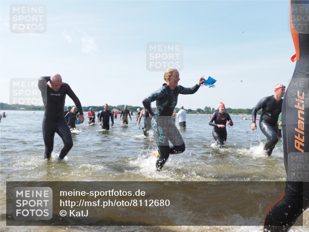22.06.2025 - Viking Triathlon KatJ http://msf.ph/oto/8112680 22.06.2025 10:40:41 Schwimmen 44, 59, 228, 235, 239, 266, 275, 291, 325, 361, 462, 514, 530, 556, 644, 655, 657 meine-sportfotos.de