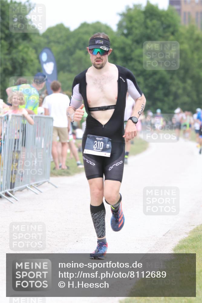 22.06.2025 - Viking Triathlon H.Heesch http://msf.ph/oto/8112689 22.06.2025 14:49:26 Laufen 310, 331 meine-sportfotos.de