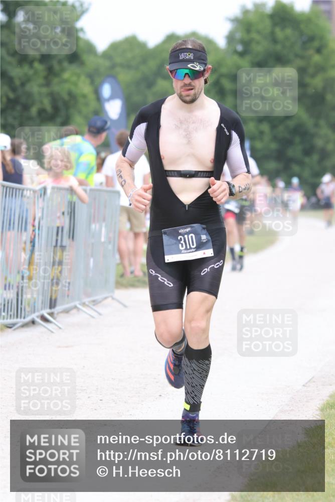 22.06.2025 - Viking Triathlon H.Heesch http://msf.ph/oto/8112719 22.06.2025 14:49:27 Laufen 310, 331 meine-sportfotos.de