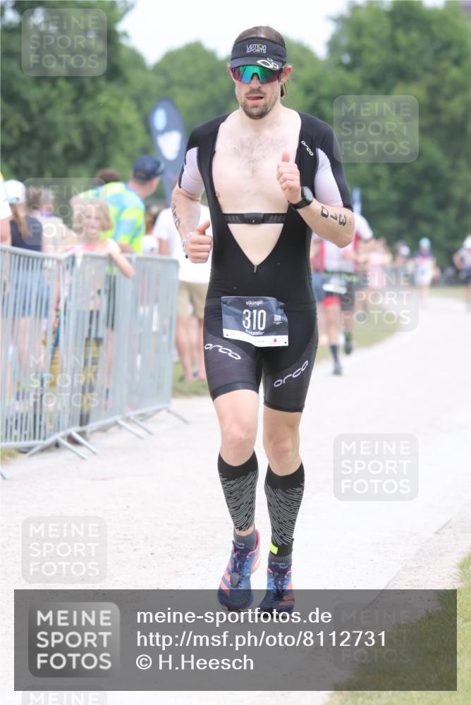 22.06.2025 - Viking Triathlon H.Heesch http://msf.ph/oto/8112731 22.06.2025 14:49:27 Laufen 310, 331 meine-sportfotos.de
