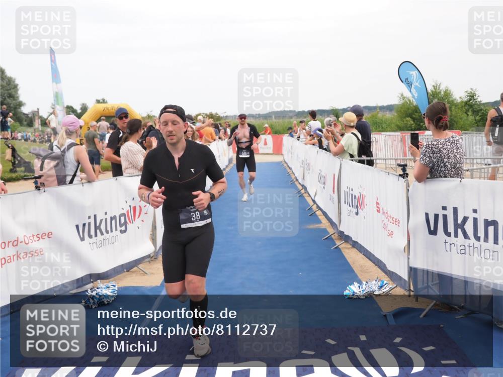 22.06.2025 - Viking Triathlon MichiJ http://msf.ph/oto/8112737 22.06.2025 15:03:20 Ziel 19, 38, 536 meine-sportfotos.de
