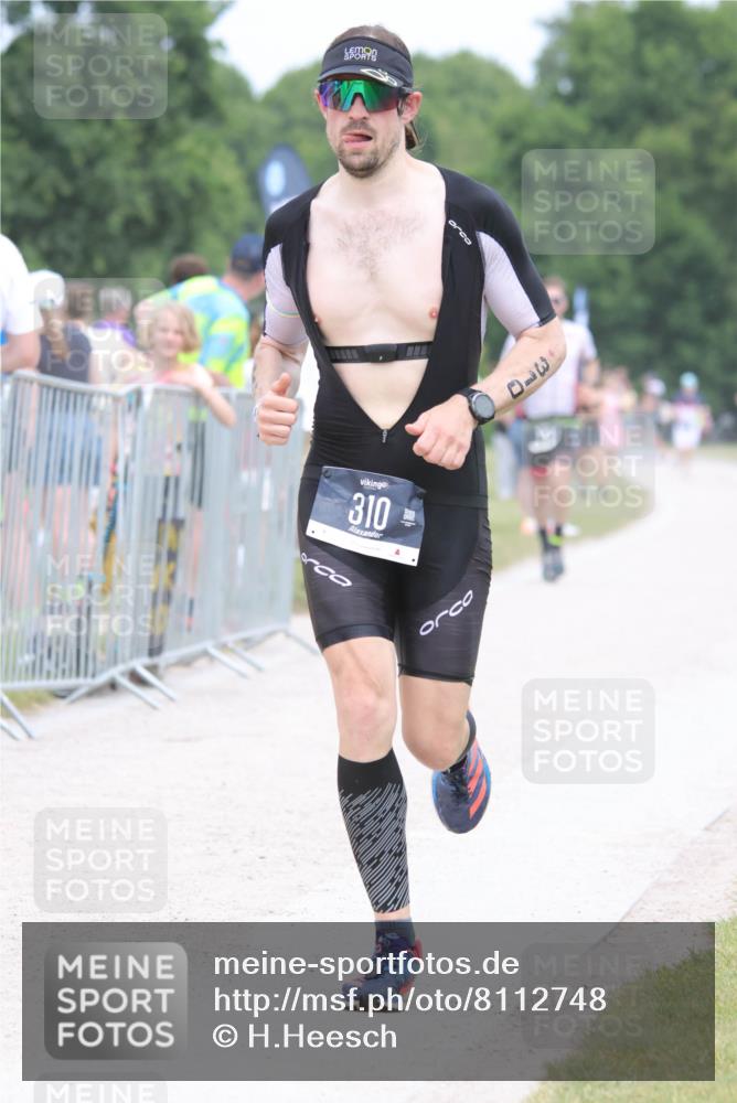 22.06.2025 - Viking Triathlon H.Heesch http://msf.ph/oto/8112748 22.06.2025 14:49:27 Laufen 310, 331 meine-sportfotos.de