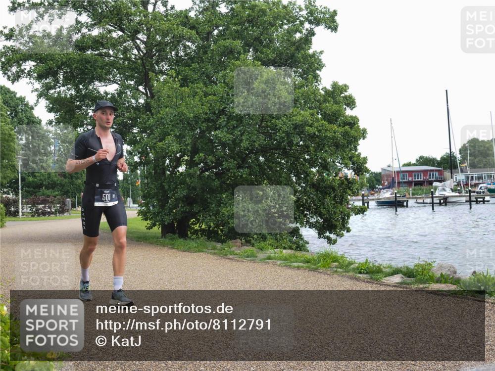 22.06.2025 - Viking Triathlon KatJ http://msf.ph/oto/8112791 22.06.2025 15:05:23 Laufen 441, 501 meine-sportfotos.de