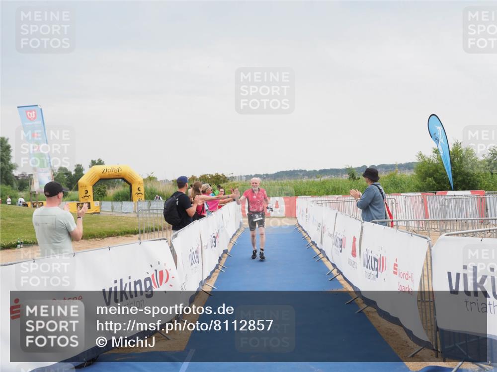 22.06.2025 - Viking Triathlon MichiJ http://msf.ph/oto/8112857 22.06.2025 16:43:12 Ziel 39 meine-sportfotos.de