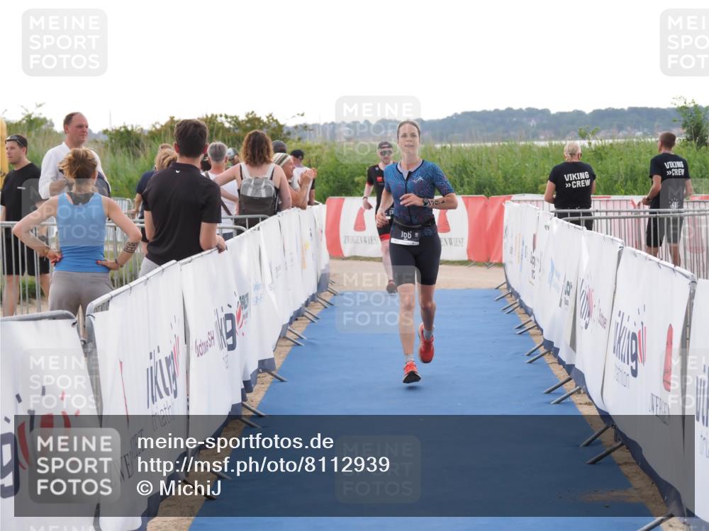 22.06.2025 - Viking Triathlon MichiJ http://msf.ph/oto/8112939 22.06.2025 16:25:38 Ziel 166 meine-sportfotos.de