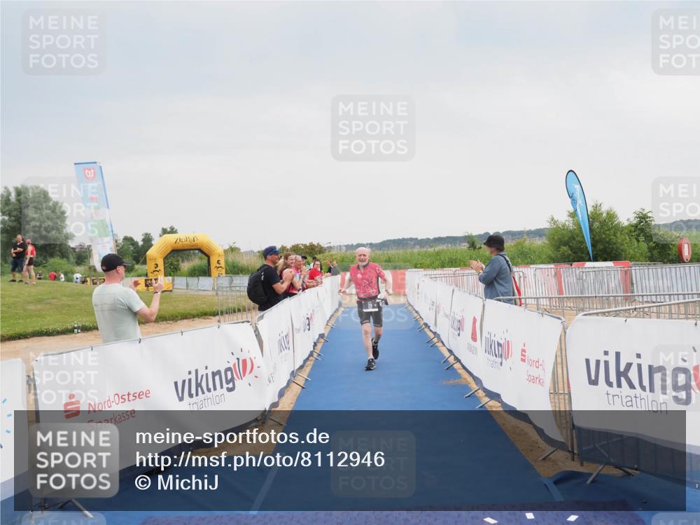 22.06.2025 - Viking Triathlon MichiJ http://msf.ph/oto/8112946 22.06.2025 16:43:13 Ziel 39 meine-sportfotos.de