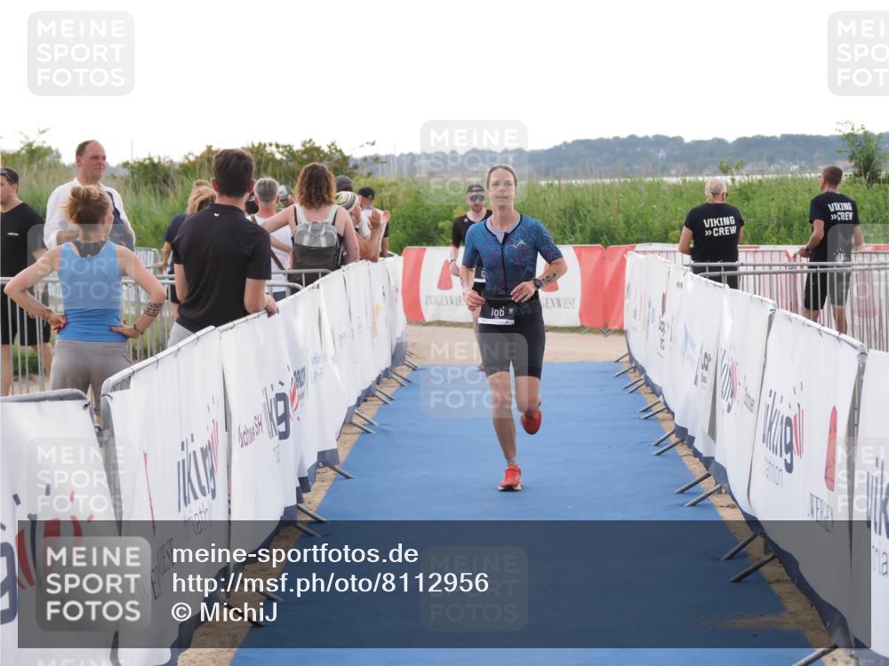 22.06.2025 - Viking Triathlon MichiJ http://msf.ph/oto/8112956 22.06.2025 16:25:38 Ziel 166 meine-sportfotos.de