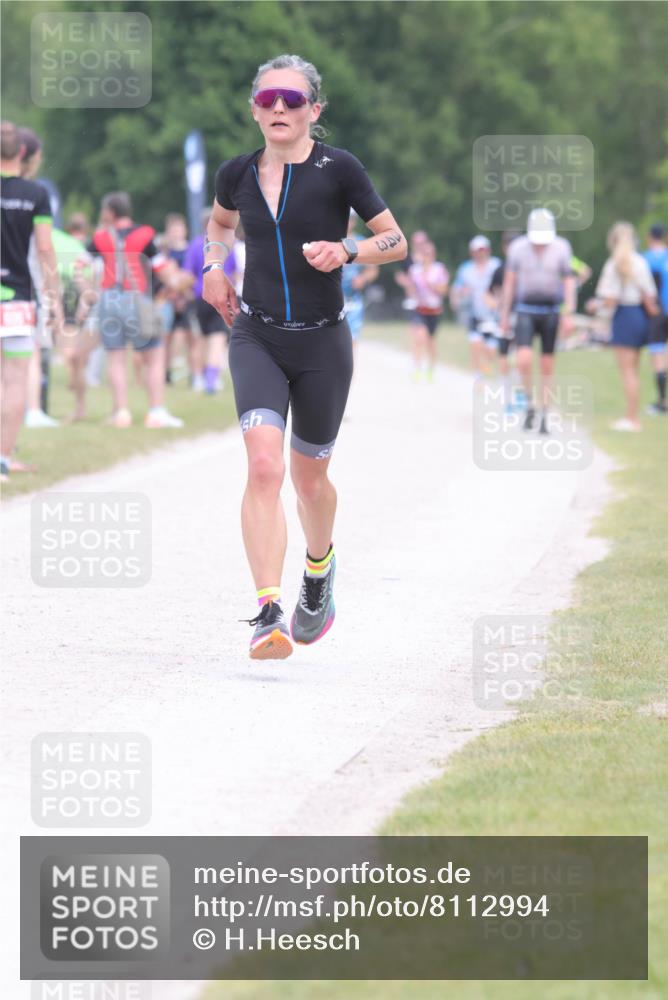 22.06.2025 - Viking Triathlon H.Heesch http://msf.ph/oto/8112994 22.06.2025 14:50:05 Laufen 343 meine-sportfotos.de