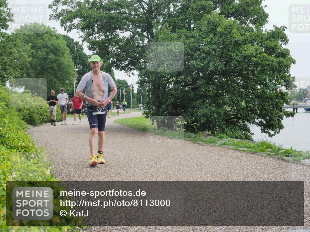 22.06.2025 - Viking Triathlon KatJ http://msf.ph/oto/8113000 22.06.2025 16:13:39 Laufen 270 meine-sportfotos.de