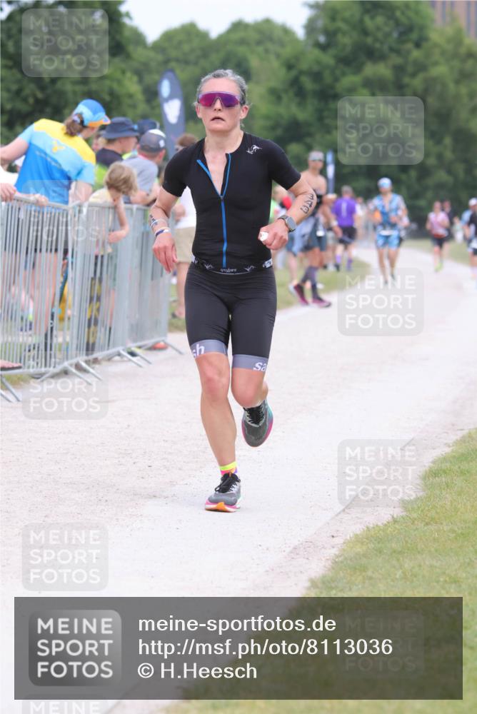 22.06.2025 - Viking Triathlon H.Heesch http://msf.ph/oto/8113036 22.06.2025 14:50:07 Laufen 343 meine-sportfotos.de