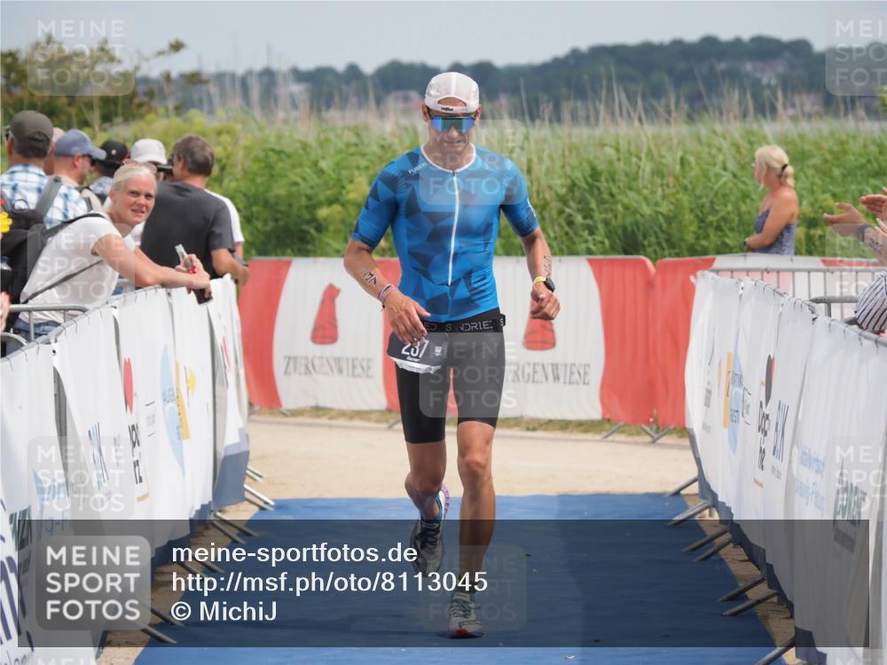 22.06.2025 - Viking Triathlon MichiJ http://msf.ph/oto/8113045 22.06.2025 14:54:15 Ziel 237 meine-sportfotos.de