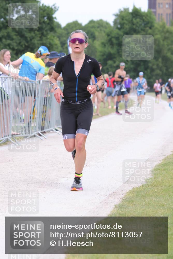 22.06.2025 - Viking Triathlon H.Heesch http://msf.ph/oto/8113057 22.06.2025 14:50:07 Laufen 343 meine-sportfotos.de