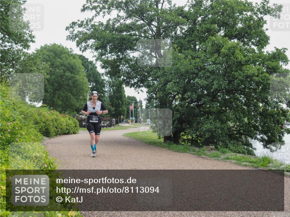 22.06.2025 - Viking Triathlon KatJ http://msf.ph/oto/8113094 22.06.2025 16:15:24 Laufen 431 meine-sportfotos.de