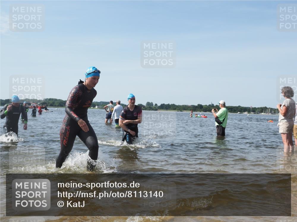22.06.2025 - Viking Triathlon KatJ http://msf.ph/oto/8113140 22.06.2025 10:40:57 Schwimmen 59, 153, 389, 397, 496, 530 meine-sportfotos.de
