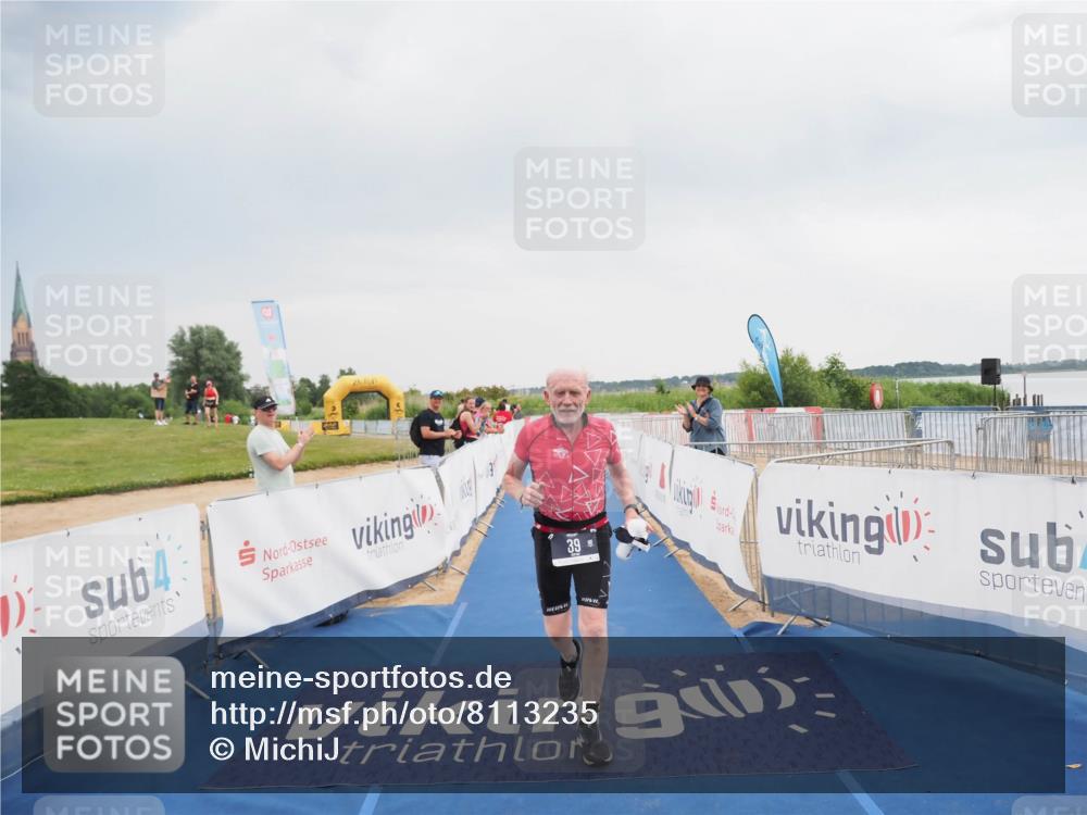 22.06.2025 - Viking Triathlon MichiJ http://msf.ph/oto/8113235 22.06.2025 16:43:16 Ziel 39 meine-sportfotos.de