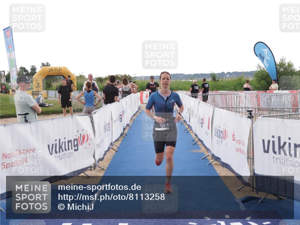 22.06.2025 - Viking Triathlon MichiJ http://msf.ph/oto/8113258 22.06.2025 16:25:41 Ziel 133, 166 meine-sportfotos.de