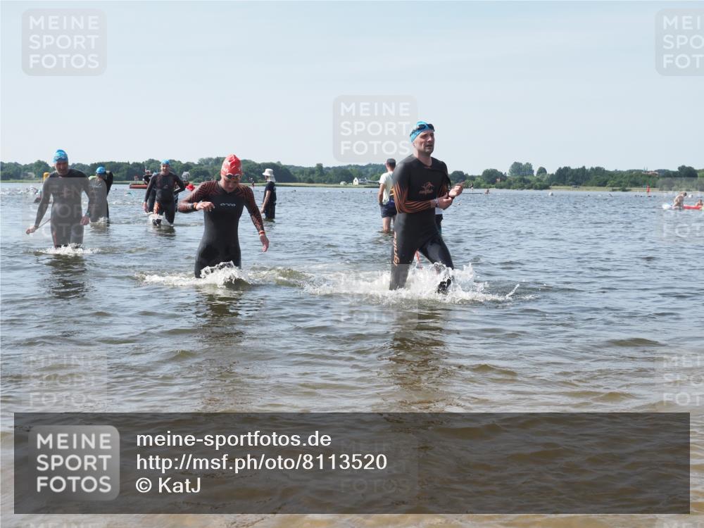 22.06.2025 - Viking Triathlon KatJ http://msf.ph/oto/8113520 22.06.2025 10:41:18 Schwimmen 54, 94, 314, 376, 390, 496, 631 meine-sportfotos.de