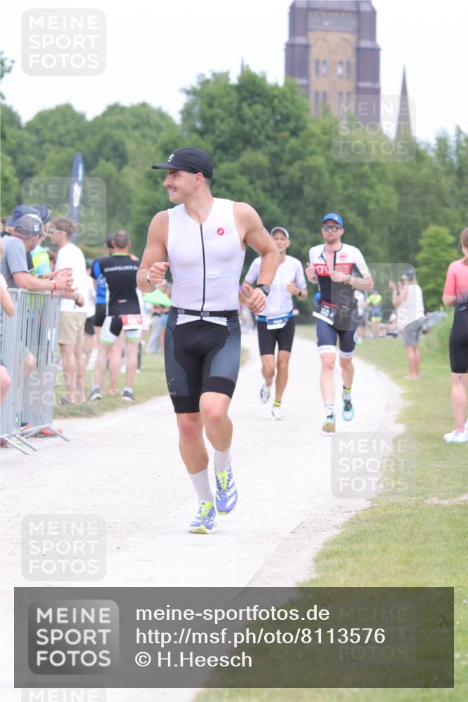 22.06.2025 - Viking Triathlon H.Heesch http://msf.ph/oto/8113576 22.06.2025 14:50:56 Laufen 12, 150, 276, 407, 555, 659 meine-sportfotos.de