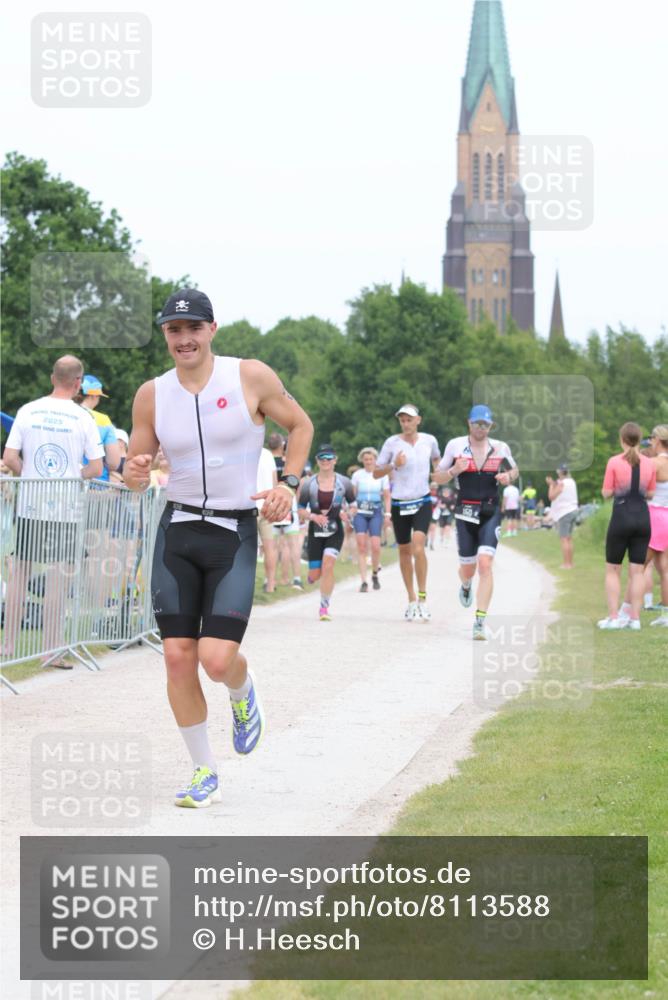 22.06.2025 - Viking Triathlon H.Heesch http://msf.ph/oto/8113588 22.06.2025 14:50:57 Laufen 12, 150, 276, 407, 555 meine-sportfotos.de