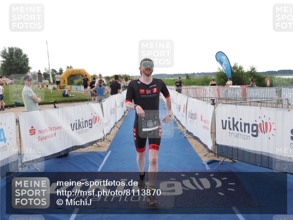 22.06.2025 - Viking Triathlon MichiJ http://msf.ph/oto/8113870 22.06.2025 16:25:46 Ziel 133 meine-sportfotos.de