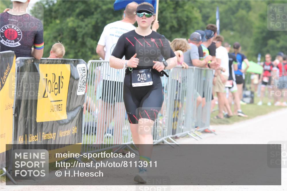 22.06.2025 - Viking Triathlon H.Heesch http://msf.ph/oto/8113911 22.06.2025 14:51:27 Laufen 240, 367, 640 meine-sportfotos.de