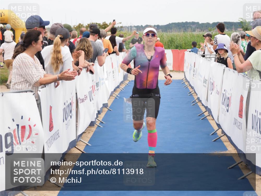 22.06.2025 - Viking Triathlon MichiJ http://msf.ph/oto/8113918 22.06.2025 15:04:47 Ziel 187, 215 meine-sportfotos.de
