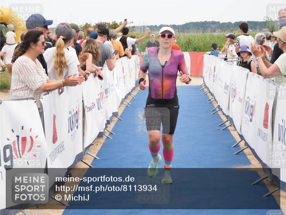 22.06.2025 - Viking Triathlon MichiJ http://msf.ph/oto/8113934 22.06.2025 15:04:47 Ziel 187, 215 meine-sportfotos.de