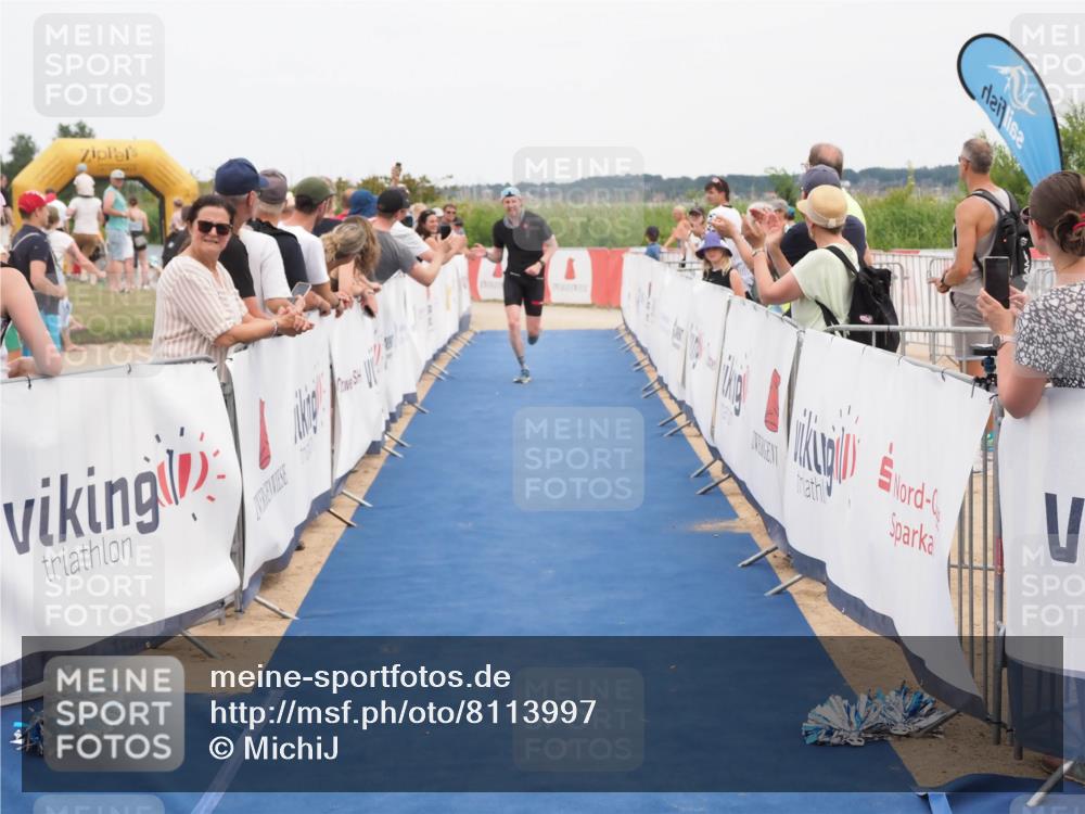 22.06.2025 - Viking Triathlon MichiJ http://msf.ph/oto/8113997 22.06.2025 15:04:51 Ziel 187, 215 meine-sportfotos.de