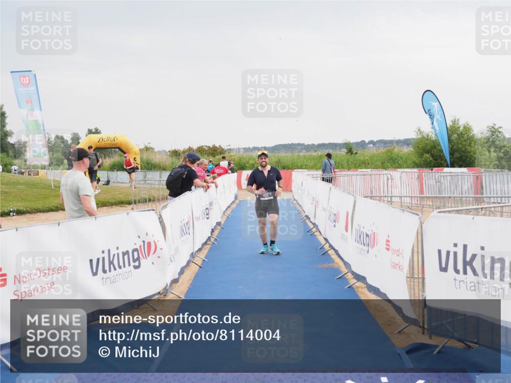 22.06.2025 - Viking Triathlon MichiJ http://msf.ph/oto/8114004 22.06.2025 16:44:57 Ziel 402 meine-sportfotos.de