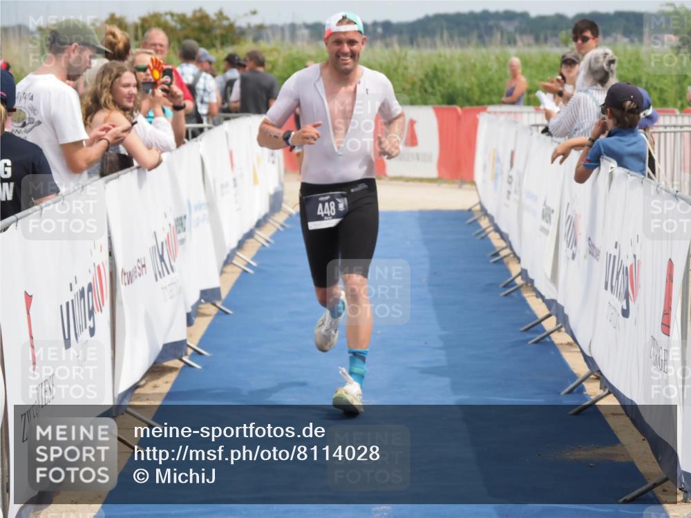 22.06.2025 - Viking Triathlon MichiJ http://msf.ph/oto/8114028 22.06.2025 14:54:28 Ziel 135, 448 meine-sportfotos.de