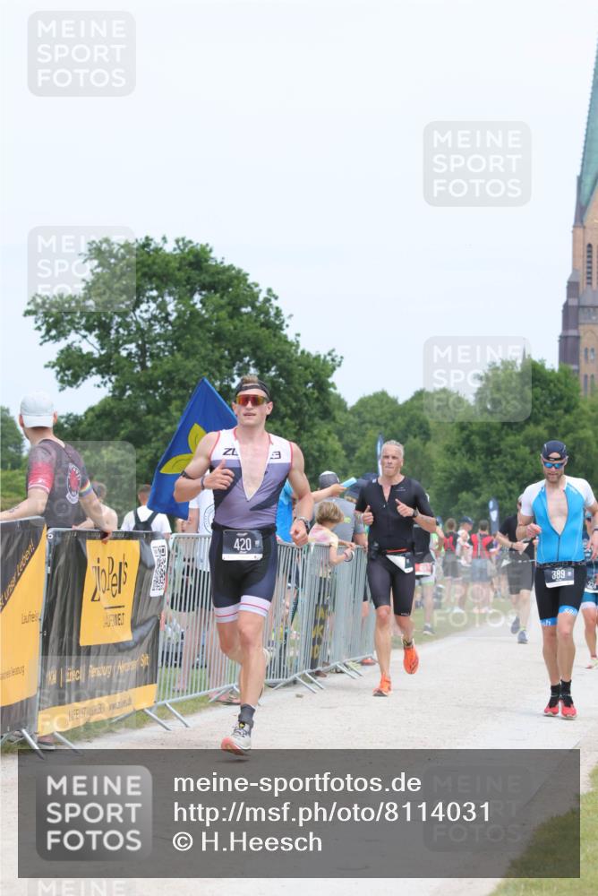 22.06.2025 - Viking Triathlon H.Heesch http://msf.ph/oto/8114031 22.06.2025 14:52:01 Laufen 288, 324, 389, 420 meine-sportfotos.de