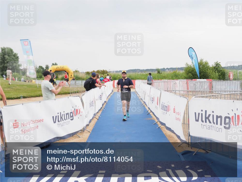 22.06.2025 - Viking Triathlon MichiJ http://msf.ph/oto/8114054 22.06.2025 16:44:58 Ziel 402 meine-sportfotos.de
