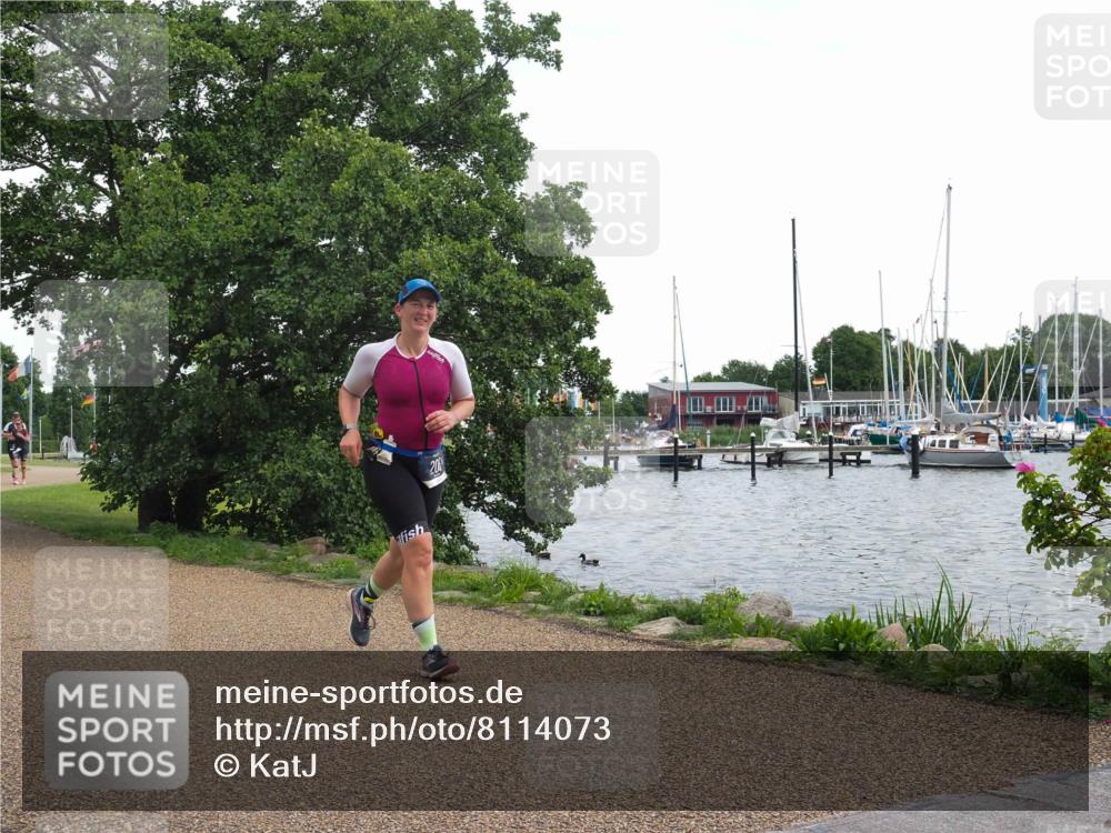22.06.2025 - Viking Triathlon KatJ http://msf.ph/oto/8114073 22.06.2025 15:07:33 Laufen 206 meine-sportfotos.de