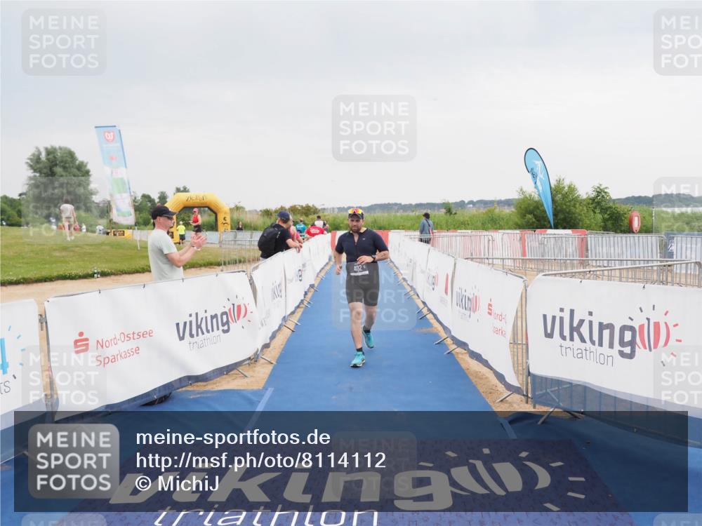 22.06.2025 - Viking Triathlon MichiJ http://msf.ph/oto/8114112 22.06.2025 16:44:59 Ziel 402 meine-sportfotos.de