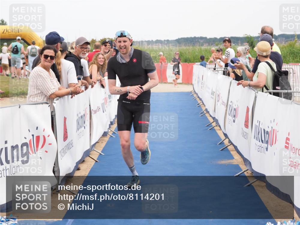 22.06.2025 - Viking Triathlon MichiJ http://msf.ph/oto/8114201 22.06.2025 15:04:53 Ziel 187 meine-sportfotos.de