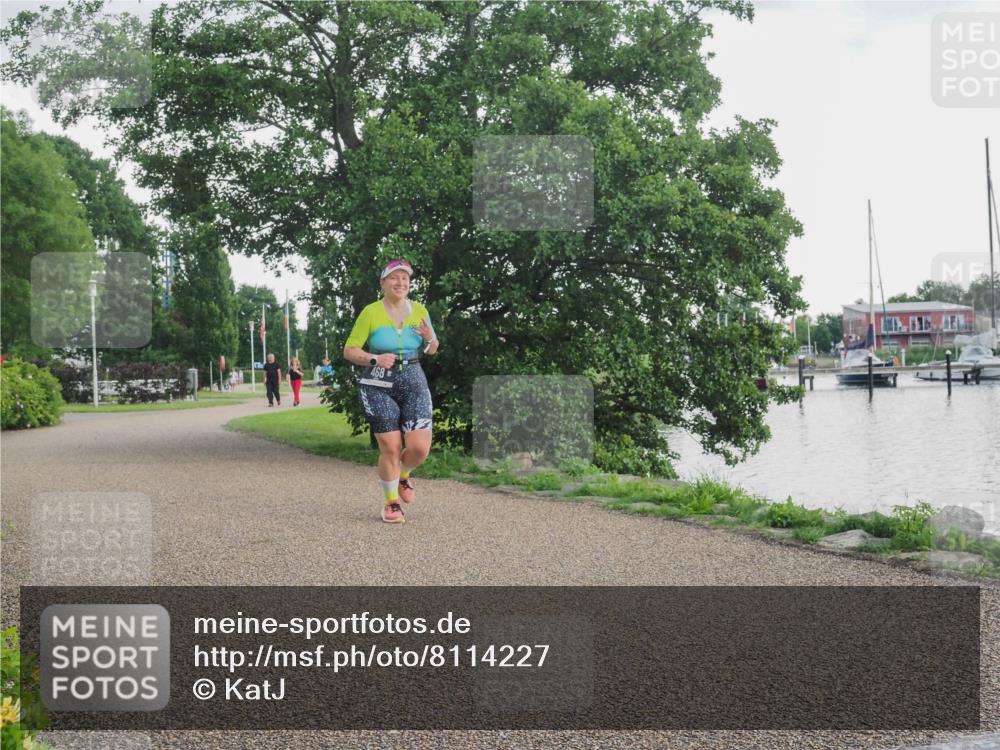22.06.2025 - Viking Triathlon KatJ http://msf.ph/oto/8114227 22.06.2025 16:30:27 Laufen 468 meine-sportfotos.de