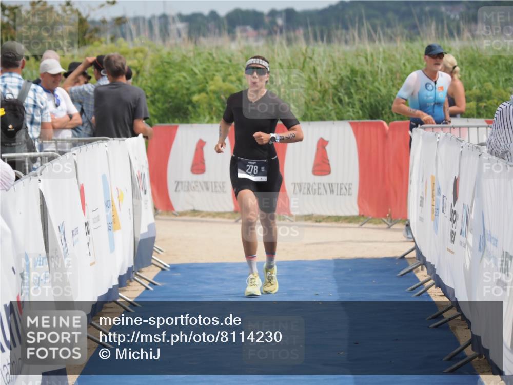 22.06.2025 - Viking Triathlon MichiJ http://msf.ph/oto/8114230 22.06.2025 14:55:06 Ziel 278 meine-sportfotos.de