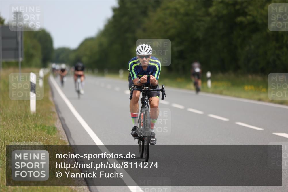 22.06.2025 - Viking Triathlon Yannick Fuchs http://msf.ph/oto/8114274 22.06.2025 12:15:54 Radfahren 41, 242, 284, 370, 530, 657 meine-sportfotos.de