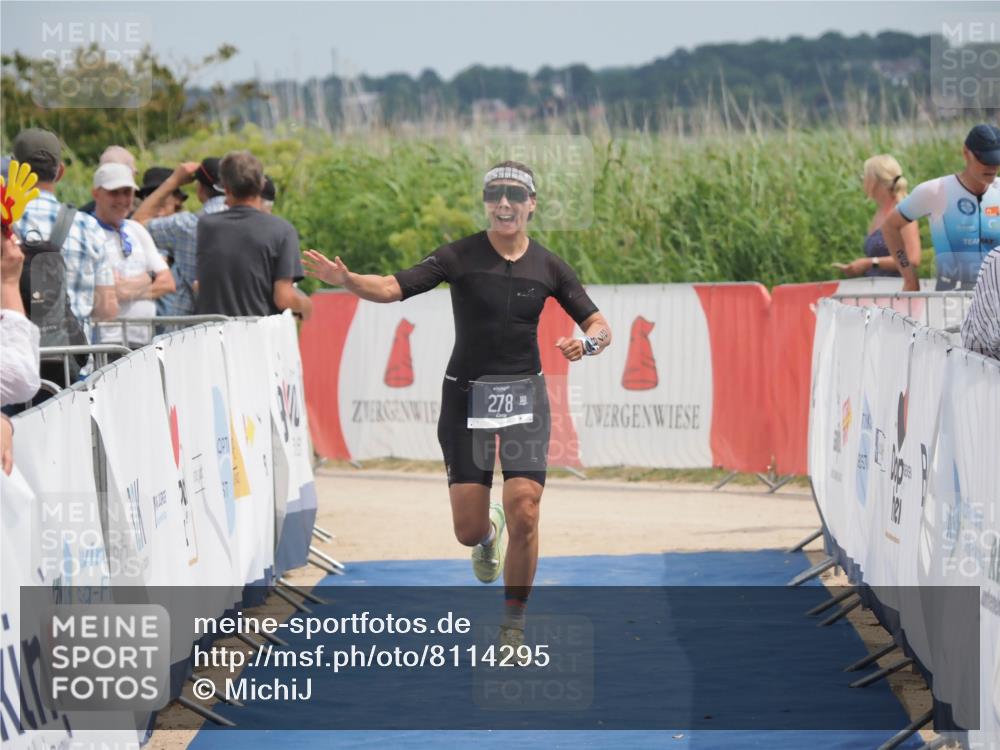22.06.2025 - Viking Triathlon MichiJ http://msf.ph/oto/8114295 22.06.2025 14:55:07 Ziel 209, 278 meine-sportfotos.de