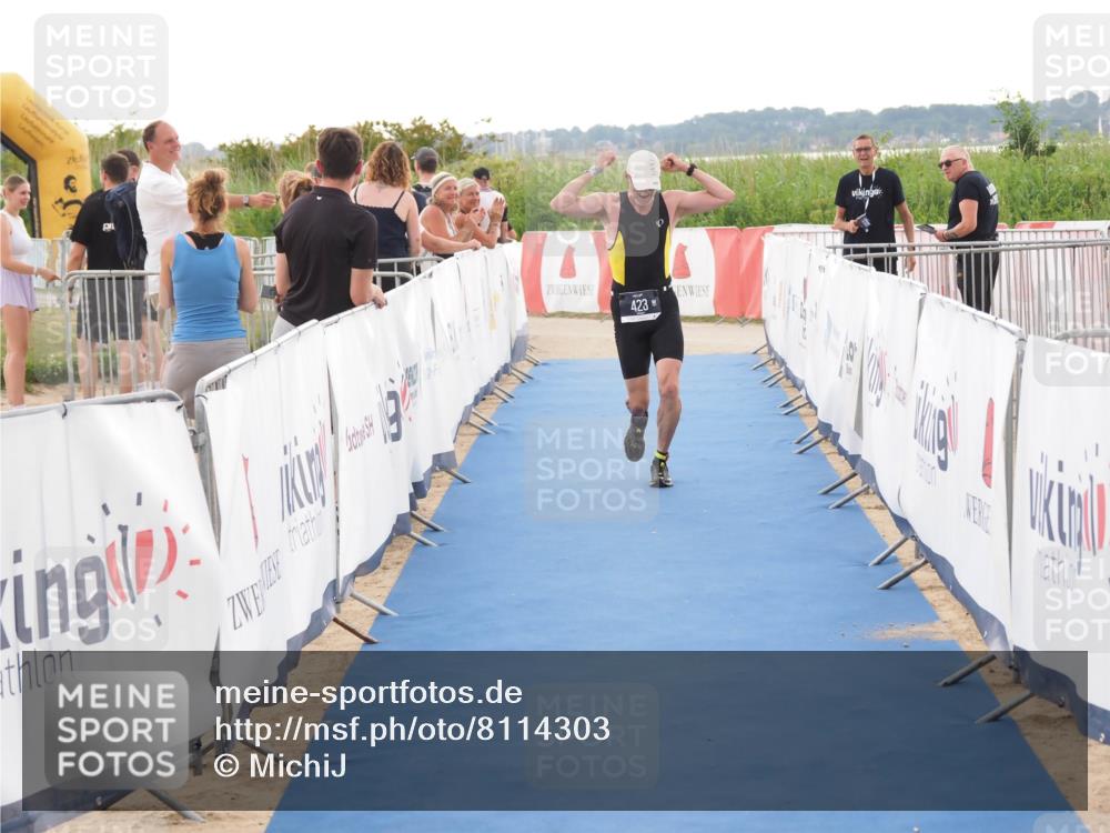 22.06.2025 - Viking Triathlon MichiJ http://msf.ph/oto/8114303 22.06.2025 16:26:11 Ziel 423 meine-sportfotos.de