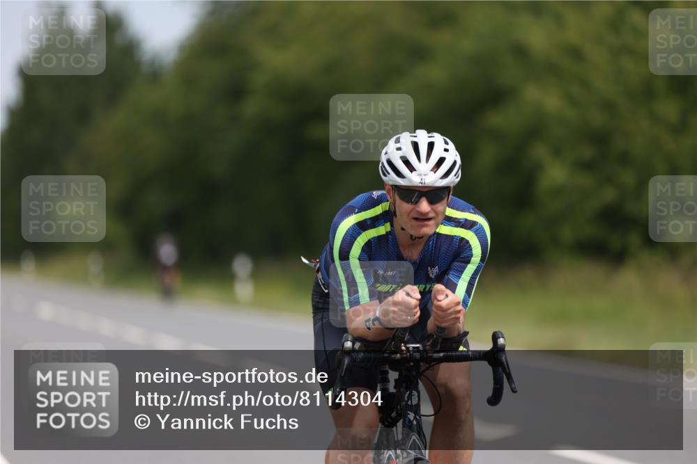 22.06.2025 - Viking Triathlon Yannick Fuchs http://msf.ph/oto/8114304 22.06.2025 12:15:55 Radfahren 41, 229, 242, 284, 370, 530, 657 meine-sportfotos.de