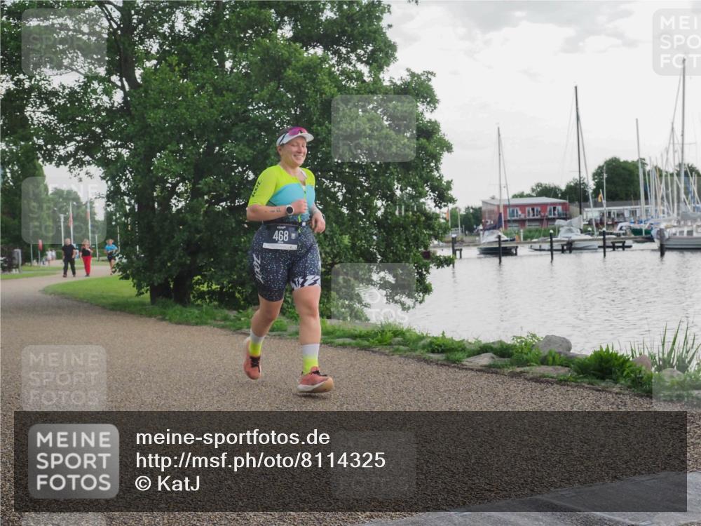 22.06.2025 - Viking Triathlon KatJ http://msf.ph/oto/8114325 22.06.2025 16:30:28 Laufen 468 meine-sportfotos.de