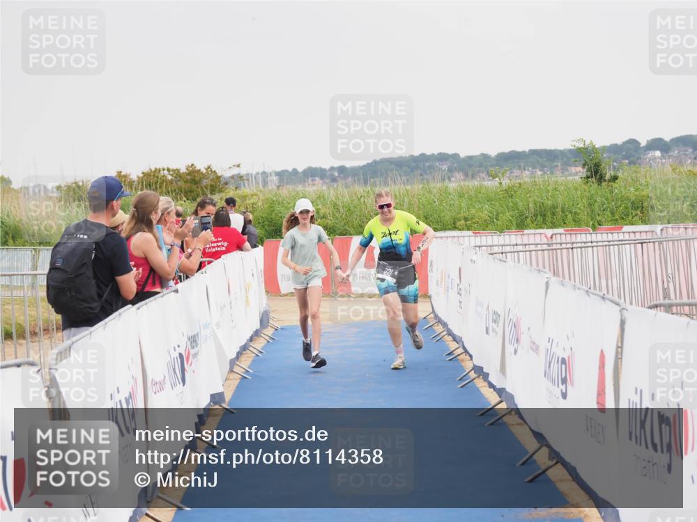 22.06.2025 - Viking Triathlon MichiJ http://msf.ph/oto/8114358 22.06.2025 16:45:57 Ziel 321 meine-sportfotos.de