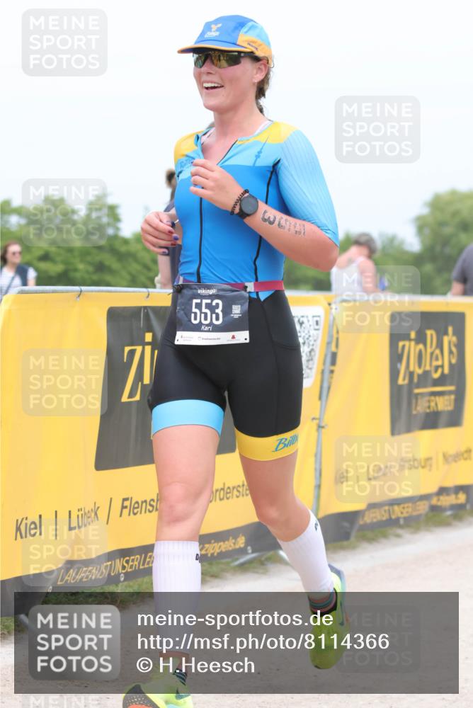 22.06.2025 - Viking Triathlon H.Heesch http://msf.ph/oto/8114366 22.06.2025 14:52:13 Laufen 242, 297, 324, 553 meine-sportfotos.de