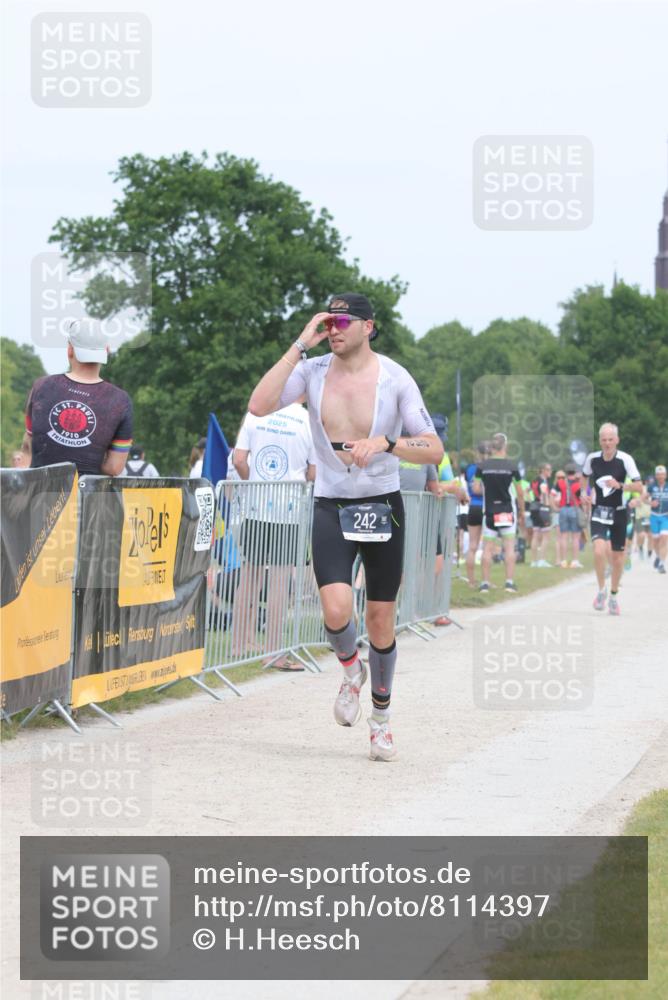 22.06.2025 - Viking Triathlon H.Heesch http://msf.ph/oto/8114397 22.06.2025 14:52:16 Laufen 101, 242, 553 meine-sportfotos.de